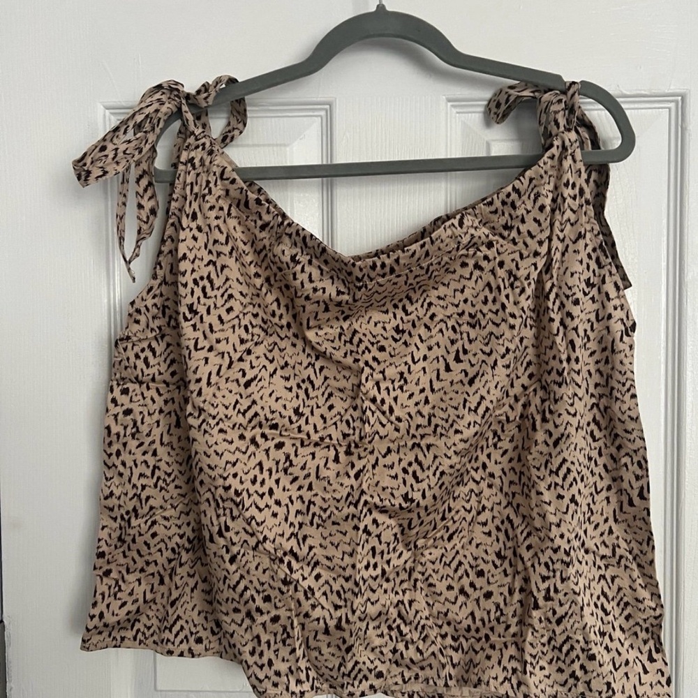 GAP Tan and Black Camisole Top